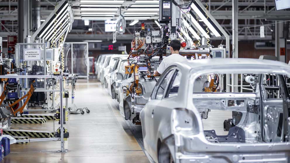 Volkswagen suspende  300 empleados