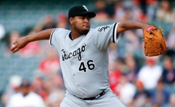 Iván Nova se acredita victoria de los Medias Blancas