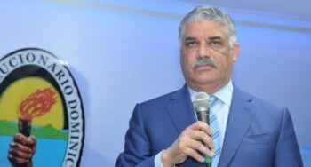 PRD ratifica a Miguel Vargas como su presidente