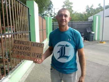 Turista ucraniano pide dinero para poder salir de RD luego que le robaran todo en este país