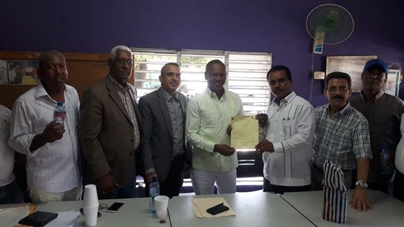 Andrés Clase formaliza su inscripción como aspirante a regidor