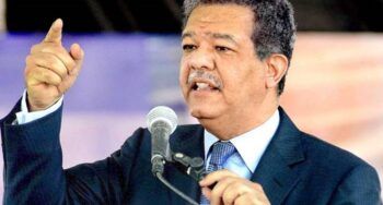 Leonel se pone del lado de los trabajadores en la lucha con las AFP