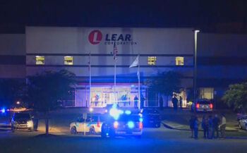 Tiroteo deja un muerto dentro de una fábrica de Alabama