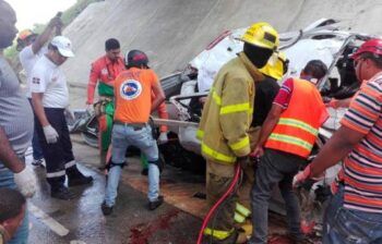 Dos muertos en la autopista El Coral