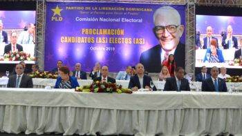 Algunos candidatos leonelistas brillan por su ausencia en acto de proclama PLD