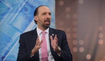 Henry Merán renuncia del PLD