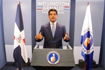El aspirante presidencial Wellington Arnaud reconoce triunfo de Luis Abinader