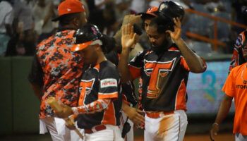 Yamaico jonronea y Toros arriban a 15 victorias; Hernández y Espino brilla en pitcheo
