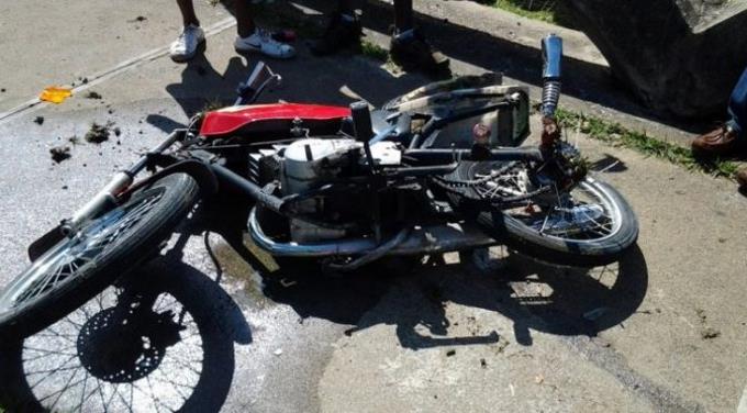 Joven muere en Santiago durante carrera ilegal de motocicletas