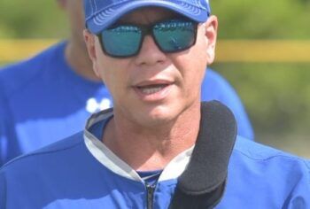 Licey despide despide a su dirigente