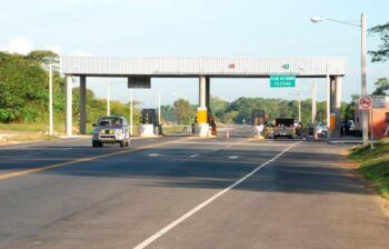 Transportistas paralizarán autopista de Samaná por altos precio de peajes