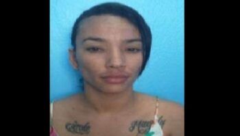 Arrestan mujer por golpear a su esposo en La Vega