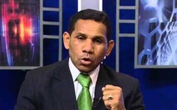 Le dan una trompa a “El Querido” en una tienda