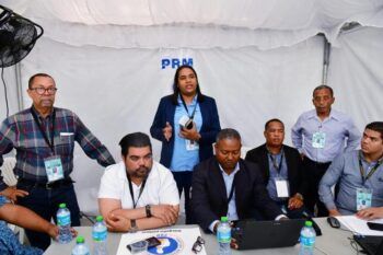 Partidos de oposición denuncian escáneres presentan mal funcionamiento en DN