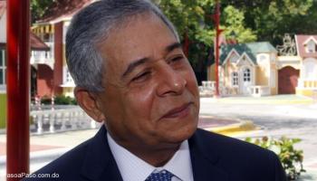 Roberto Salcedo  renuncia del PLD