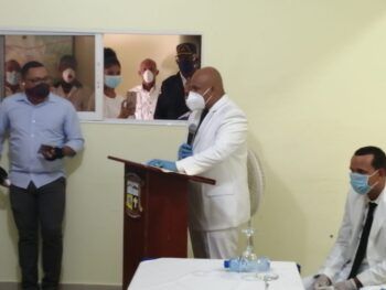 Nuevo alcalde de Hato Damas recibe cabildo lleno de deudas