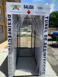 Autoridades dominicanas instalarán túneles de desinfección para evitar la propagación del COVID-19
