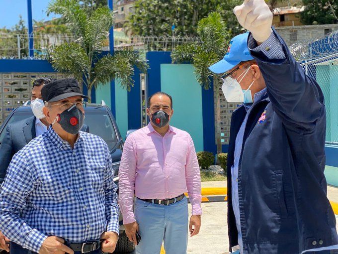 Danilo Medina realiza visita sorpresa a planta de tratamiento de aguas residuales Mirador Norte-La Zurza