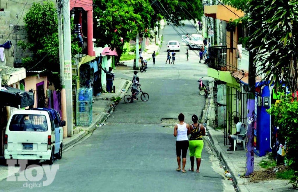 Los Alcarrizos y Los Mina entre sectores de Santo Domingo con más casos de COVID-19