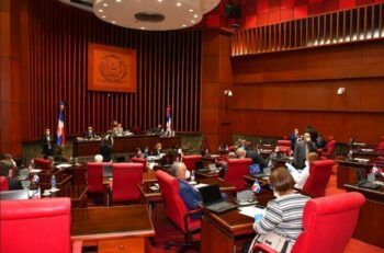 Senadores rechazan eliminar “barrilito”