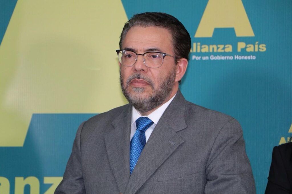 Guillermo Moreno propone reducción de sueldos incluye el del presidente de la República