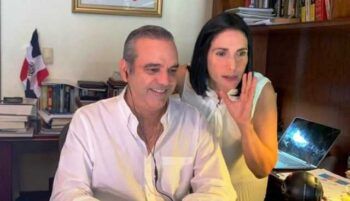 Presidente Abinader dice a su esposa Raquel Arbaje «la mejor compañera de vida que se podría tener »