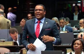 Botello presentará hoy nuevo proyecto para retiro anticipado de AFP