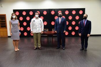 Claro firma acuerdos de conectividad con UNICARIBE, UNPHU, UTESA y UNIBE