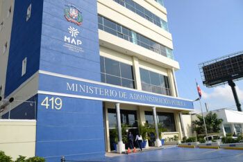 Este lunes empleados públicos deberán presentarse a trabajar jornada completa