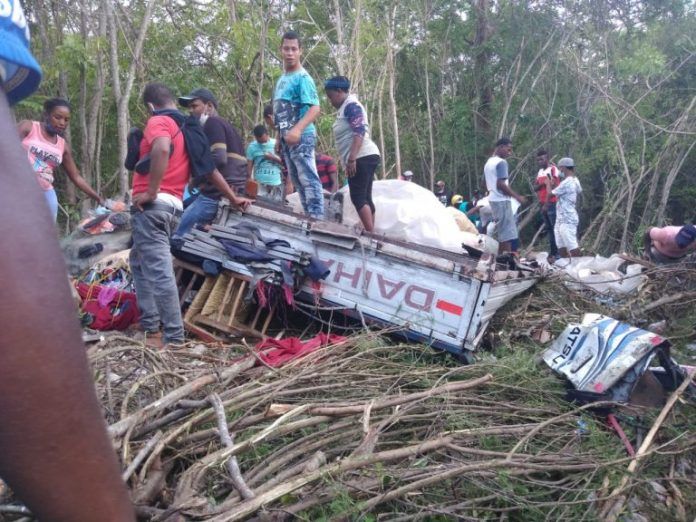 Al menos 5 muertos tras accidente en Barahona
