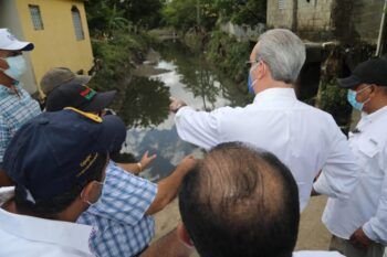 Presidente Abinader reparara todas las viviendas afectadas por la tormenta Laura