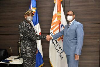 Ministro MOPC recibió en su despacho al director de la Policía Nacional