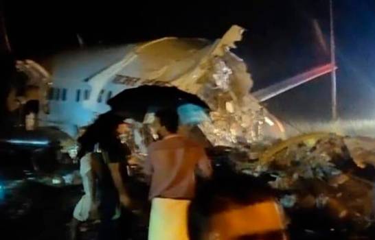 Se estrella avión con casi 200 personas a bordo  en la India
