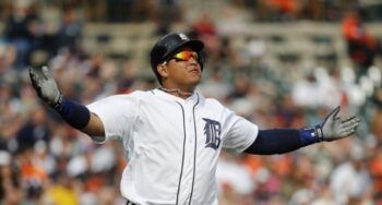Miguel Cabrera establece marca de jonrones hacia la banda contraría en Grandes Ligas