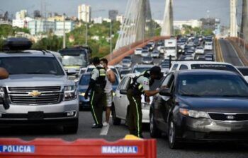 Mega tapón en Las Américas en pleno toque de queda