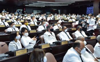 Partido de Leonel pasa a ser segunda fuerza del Senado