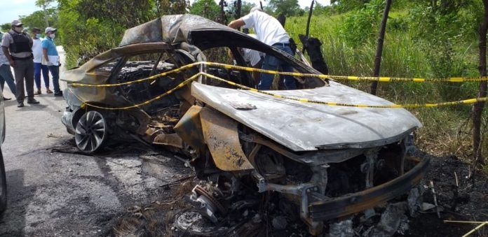 Accidente deja dos muertos en carretera La Otra Banda -Verón