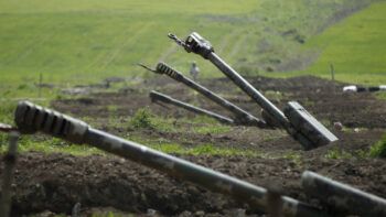 Azerbaiyán afirma que Armenia está atacando la ciudad de Terter y le lanza «la última advertencia»