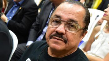 Le dan un un huevazo a un político en PR