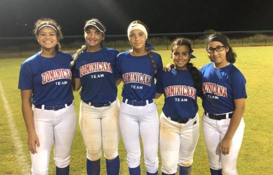 Equipo dominicano avanza a semifinal en torneo de softbol femenino en Estados Unidos