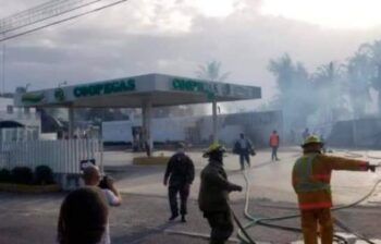 Suben a diez los muertos por incendio de planta de gas en Santiago