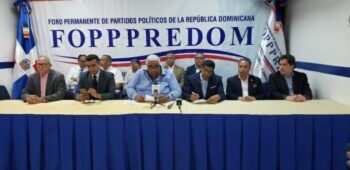 FOPPPREDOM entrega reconocimientos anuales post-mortem a la trayectoria política