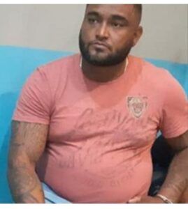 Arrestan a regidor de Boca Chica por auspiciar fiesta clandestina durante toque de queda