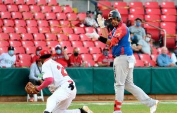 Las Aguilas continuan volando alto en la Serie del Caribe con récord de 3-0