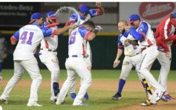 Aguilas dejan en el terreno a Panama