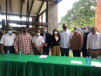 Dirección General de Ganadería introduce programa de inseminación en Bonao