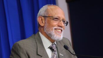 Renuncia el Superintendente de Salud y Riesgo Laborales