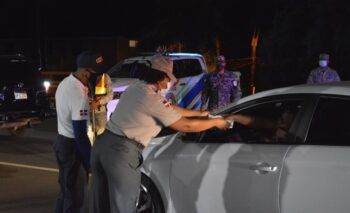 Policías que trabajan en toque de queda denuncian tienen 3 meses sin recibir incentivos