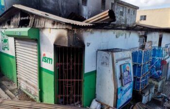 Fallece adolescente en incendio en Santiago