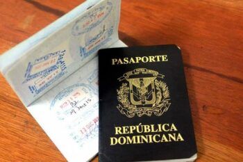 Consulado NY dice no cobrará por sellar pasaportes caducados a dominicanos